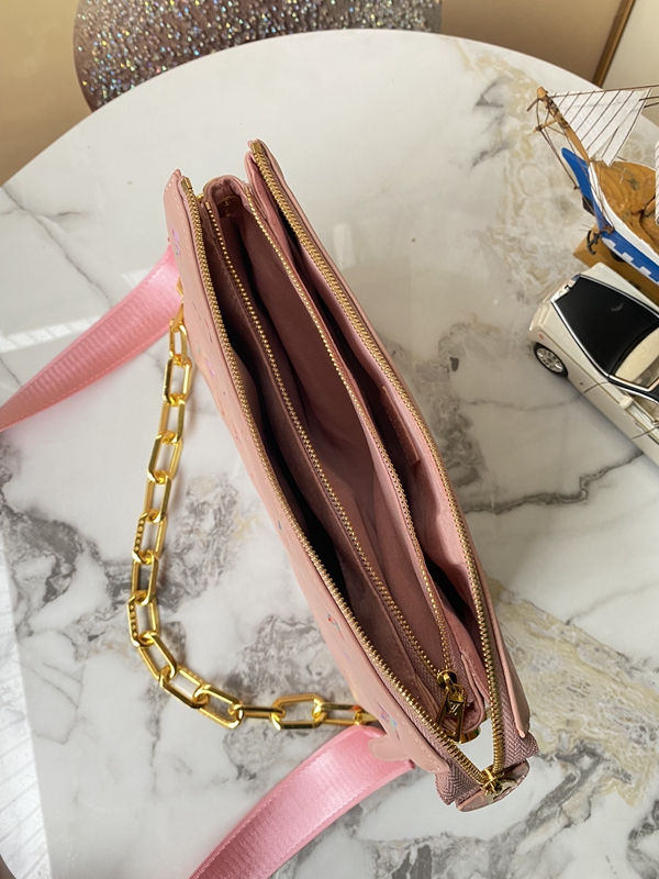 ルイヴィトンバッグ着用イメージ